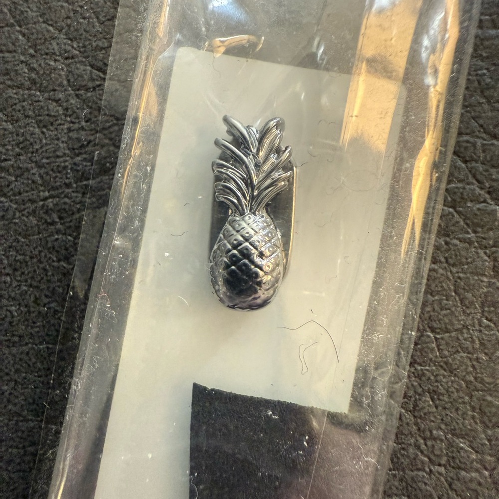 Silver Pineapple Brooch
